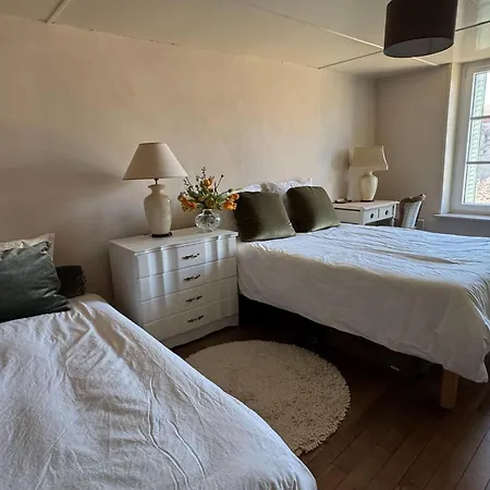 Charming And Comfortable In Melay
